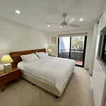 Resort-Style Beachside Apartment With Pools & Spa